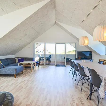 Holiday home Gorgeous In With Kitchen *